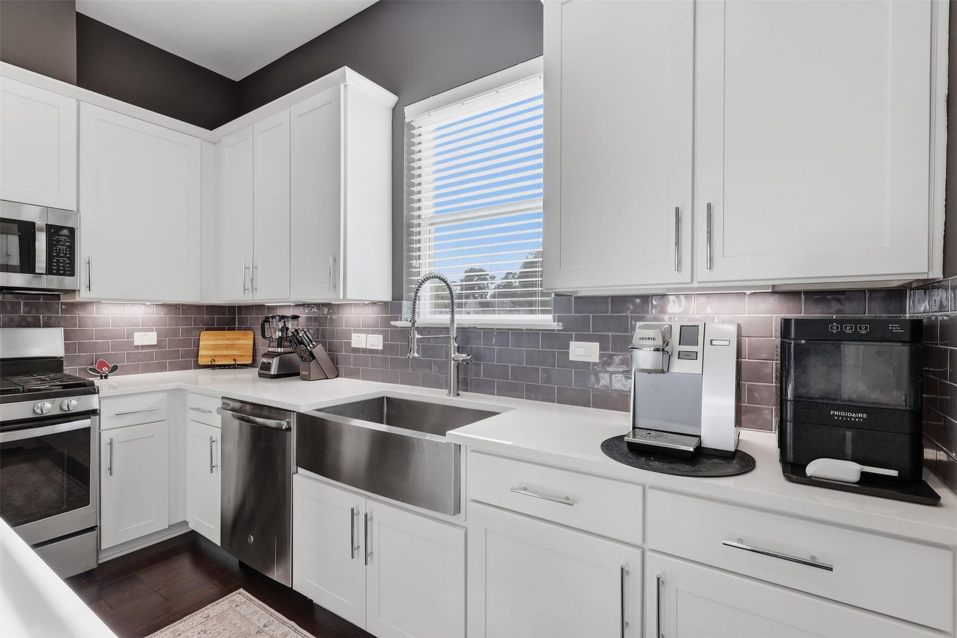 728 W Donovan Street, Houston, TX 77091 728 W Donovan Street, Houston, TX 77091