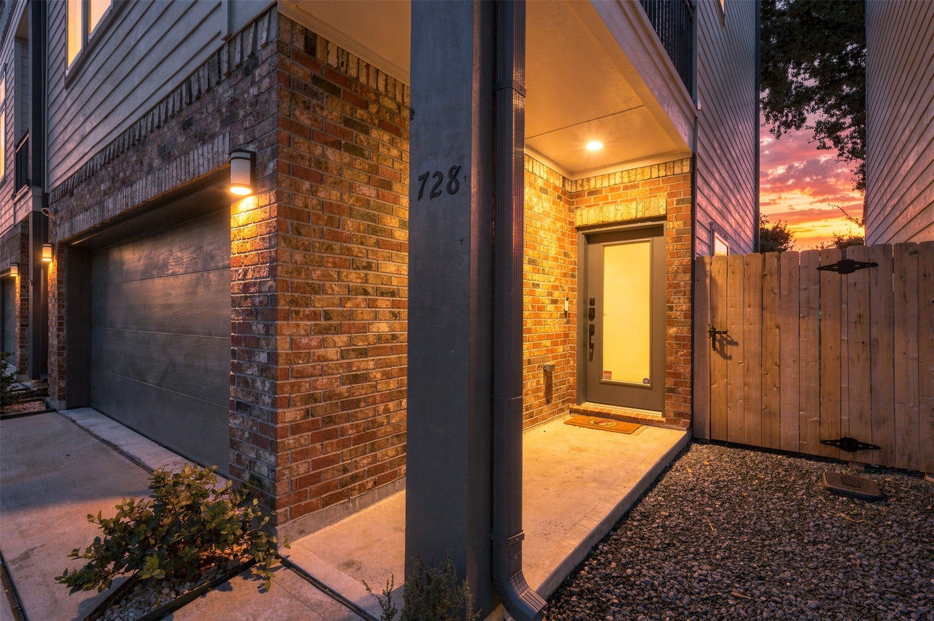 728 W Donovan Street, Houston, TX 77091 728 W Donovan Street, Houston, TX 77091
