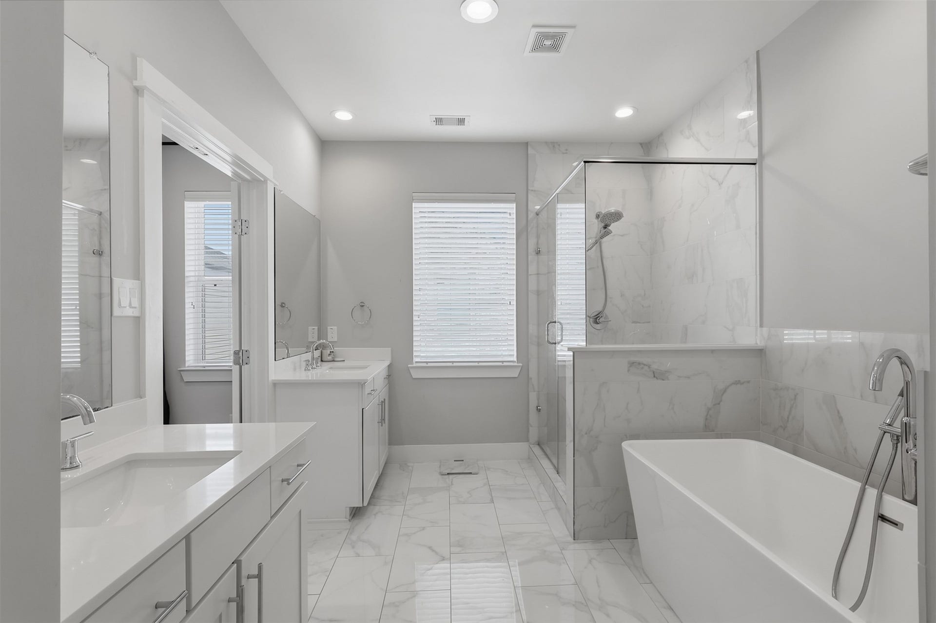 728 W Donovan Street, Houston, TX 77091 728 W Donovan Street, Houston, TX 77091