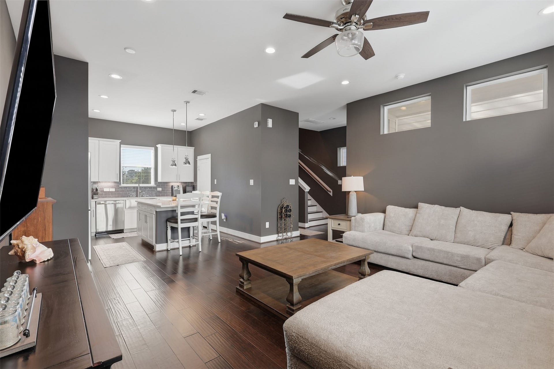 728 W Donovan Street, Houston, TX 77091 728 W Donovan Street, Houston, TX 77091