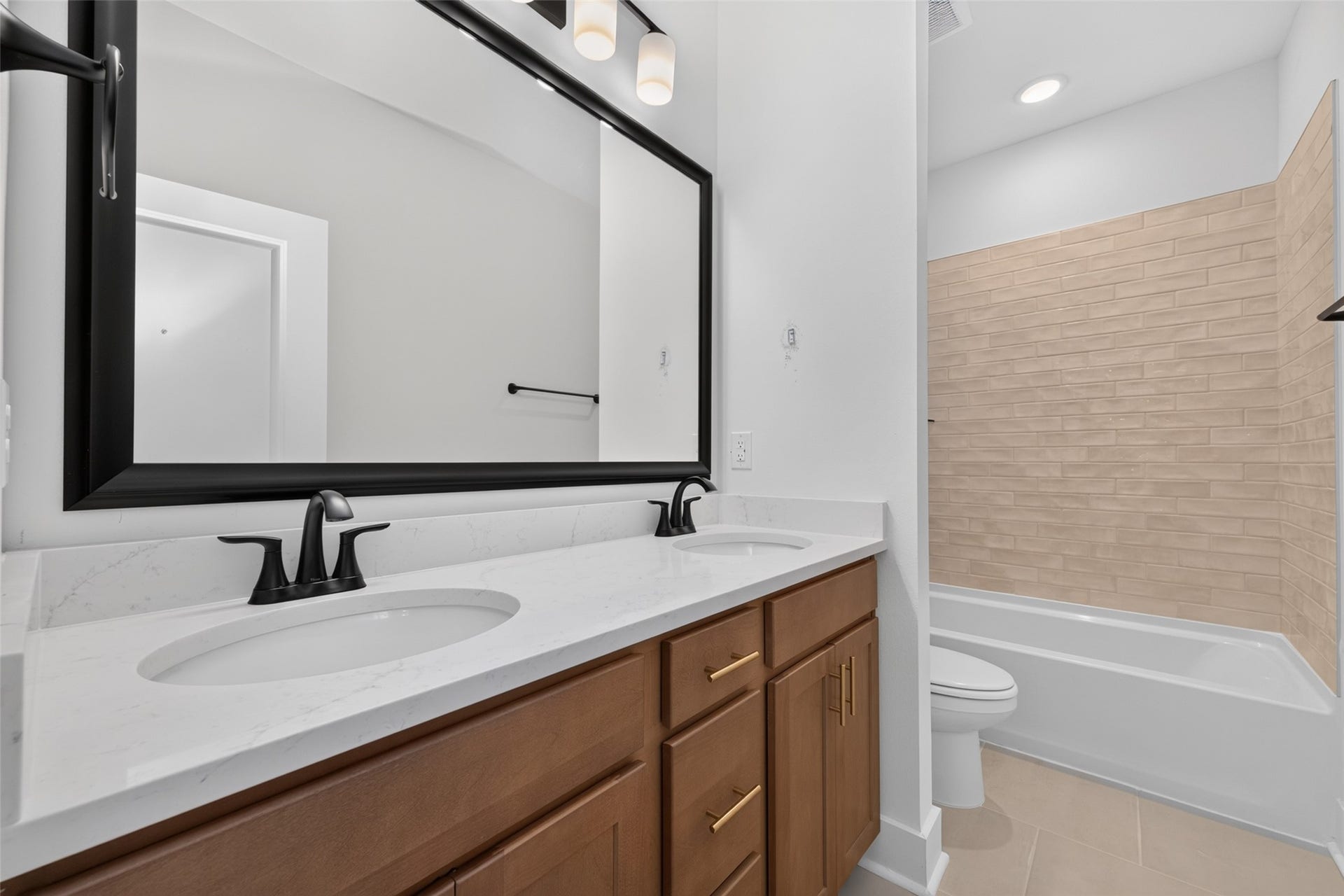 11314 Iron Horse Street, Montgomery, TX 77316 11314 Iron Horse Street, Montgomery, TX 77316