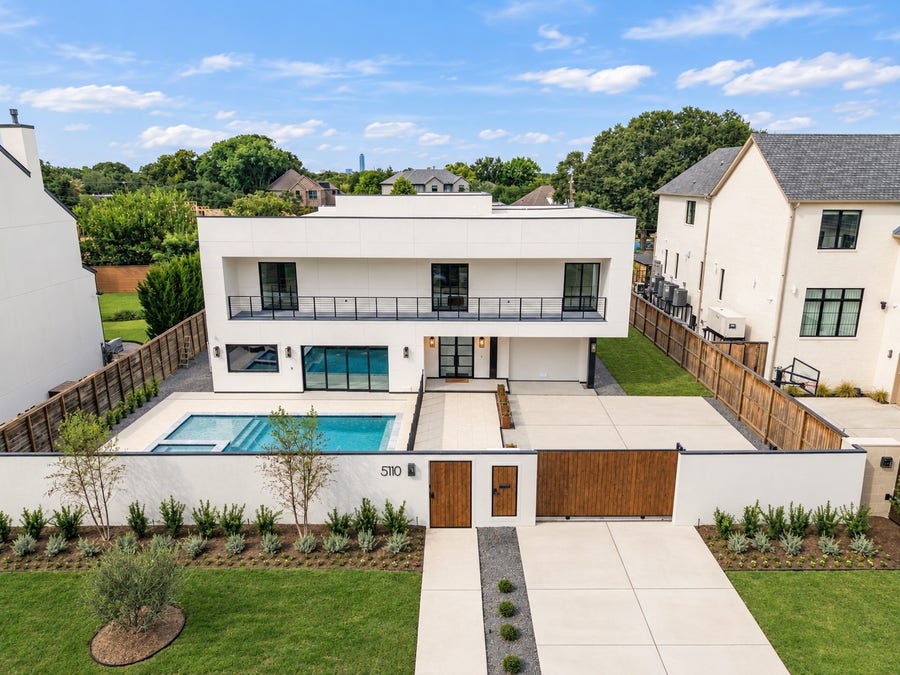 Property photo for 5110 Glenmeadow Drive, Houston, TX