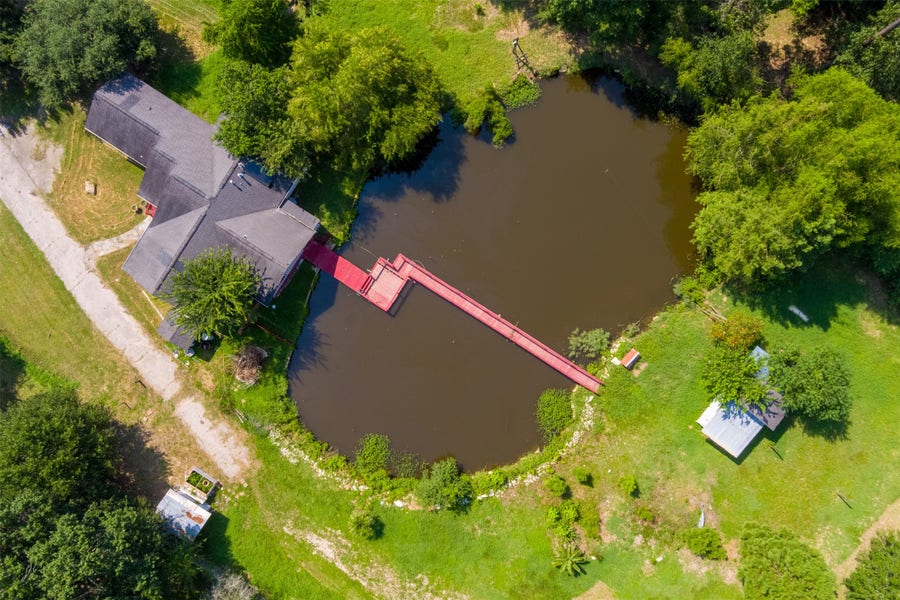 Property photo for 714 Shawnee, Conroe, TX