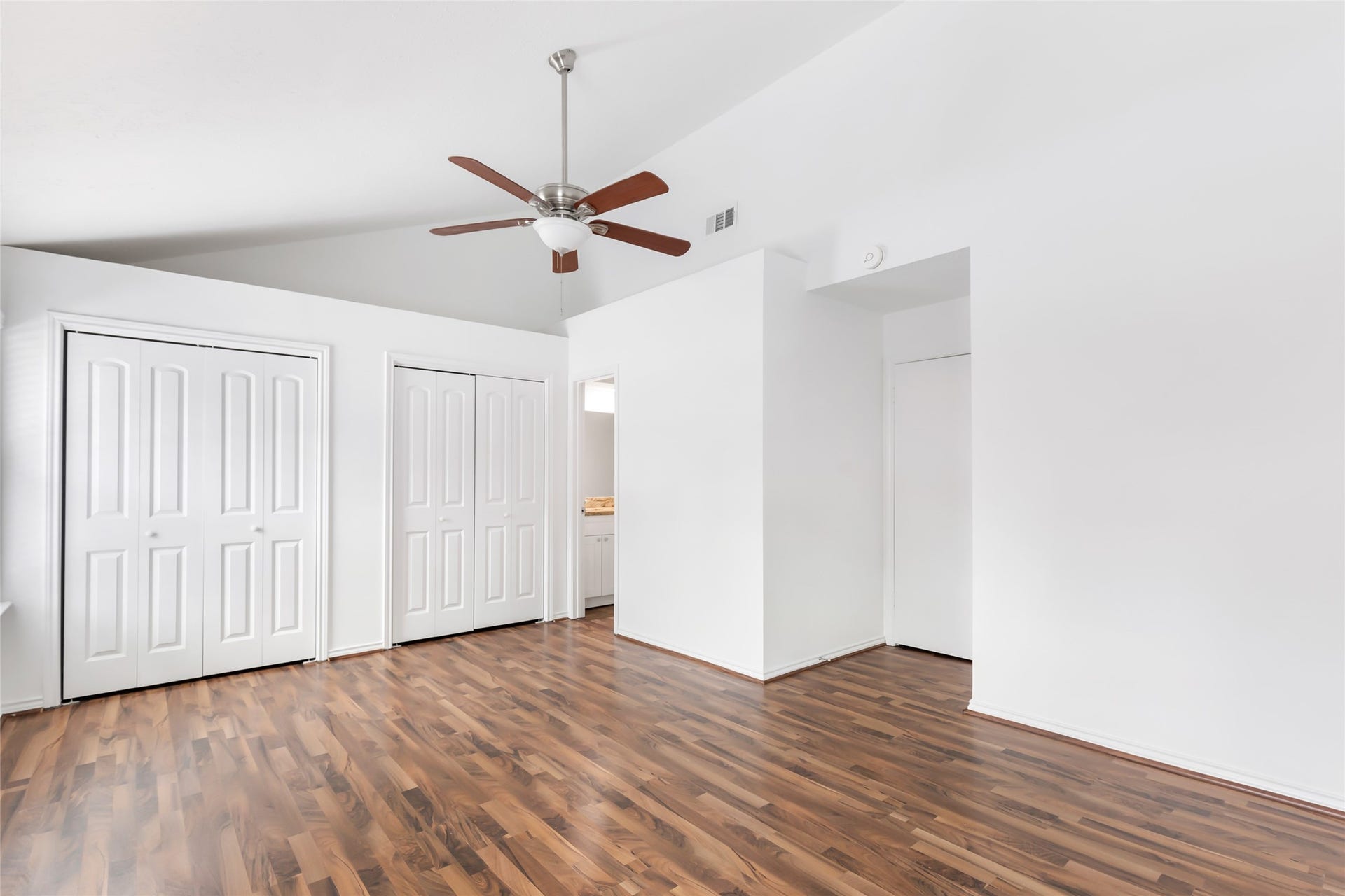 1011 Hamblen Road, #205, Kingwood, TX 77339 Primary bedroom
