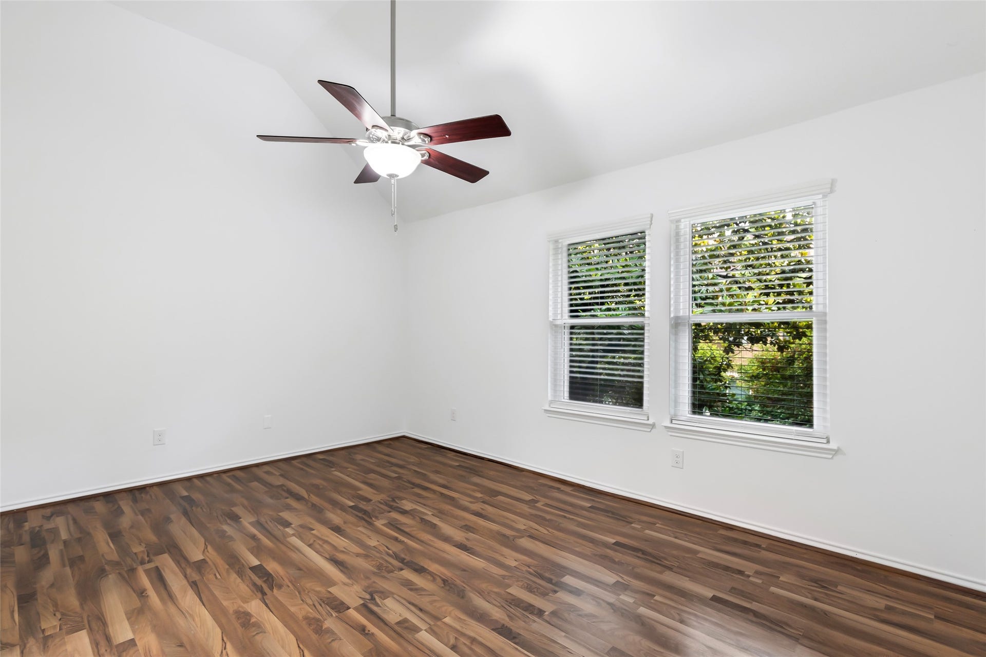 1011 Hamblen Road, #205, Kingwood, TX 77339 Second bedroom