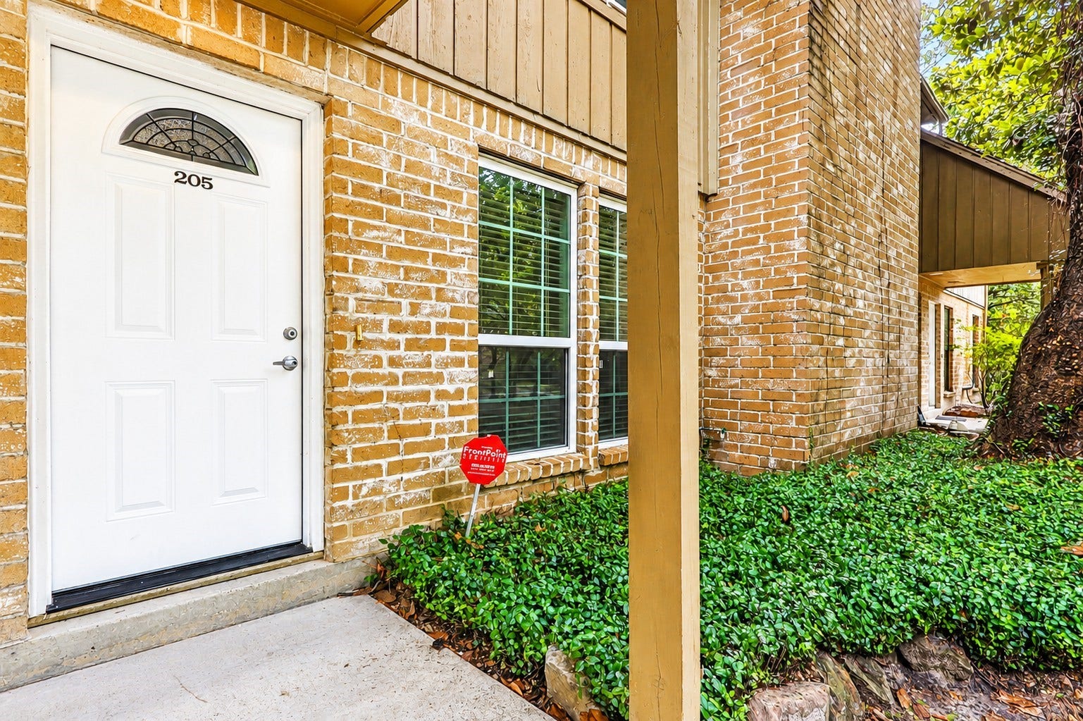 1011 Hamblen Road, #205, Kingwood, TX 77339 1011 Hamblen Road, #205, Kingwood, TX 77339