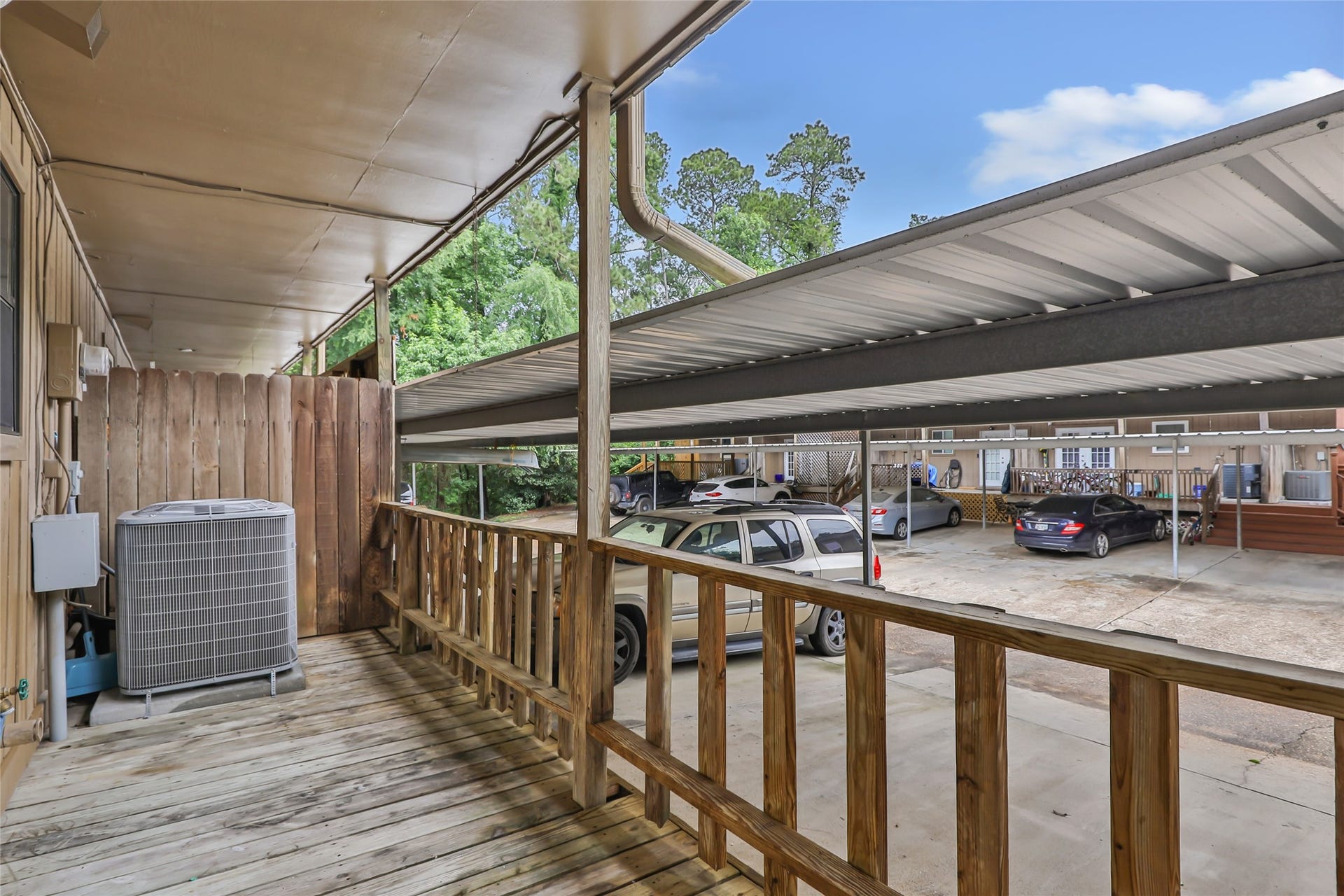1011 Hamblen Road, #205, Kingwood, TX 77339 Backpatio