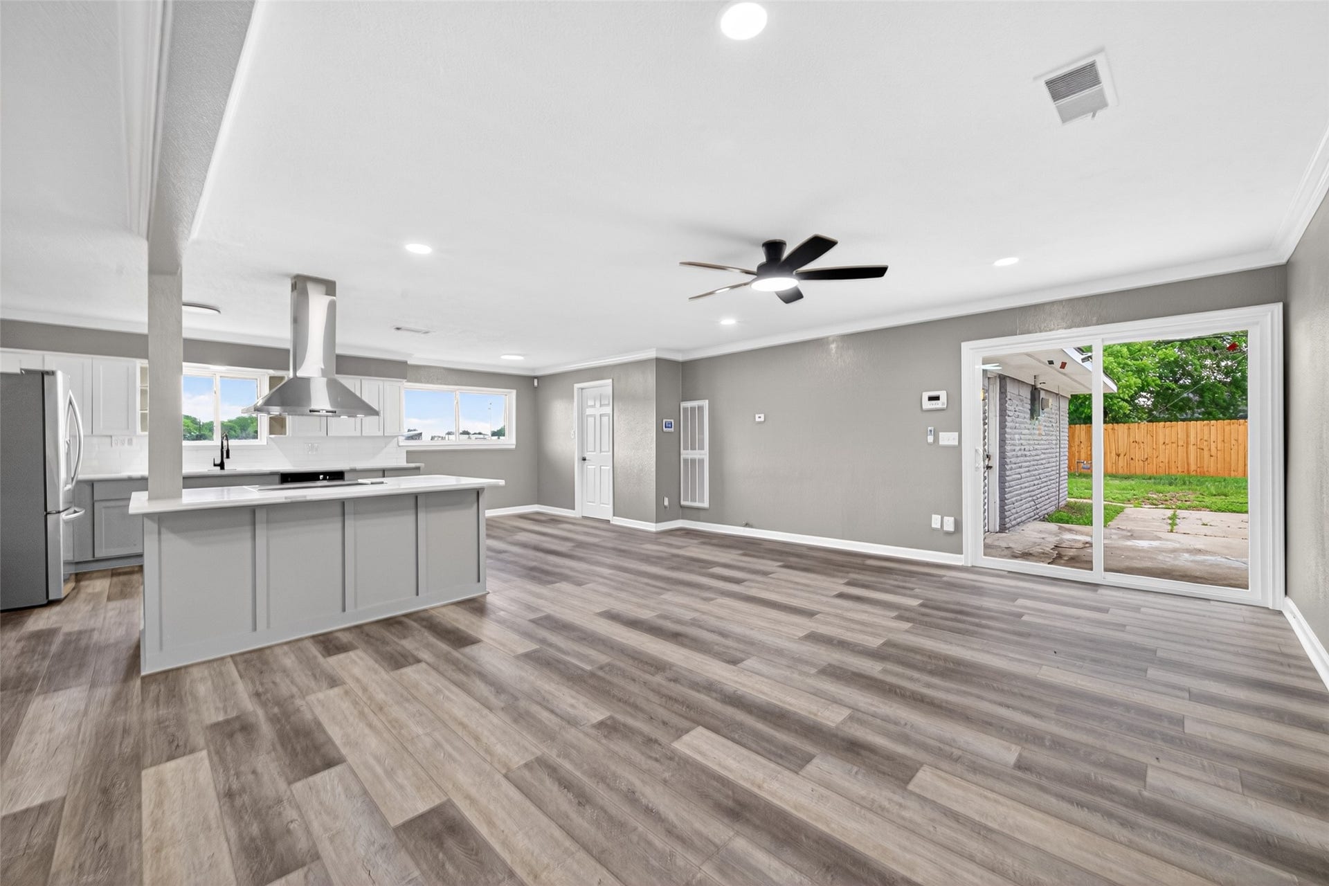 11903 Atwell Drive, Houston, TX 77035 11903 Atwell Drive, Houston, TX 77035
