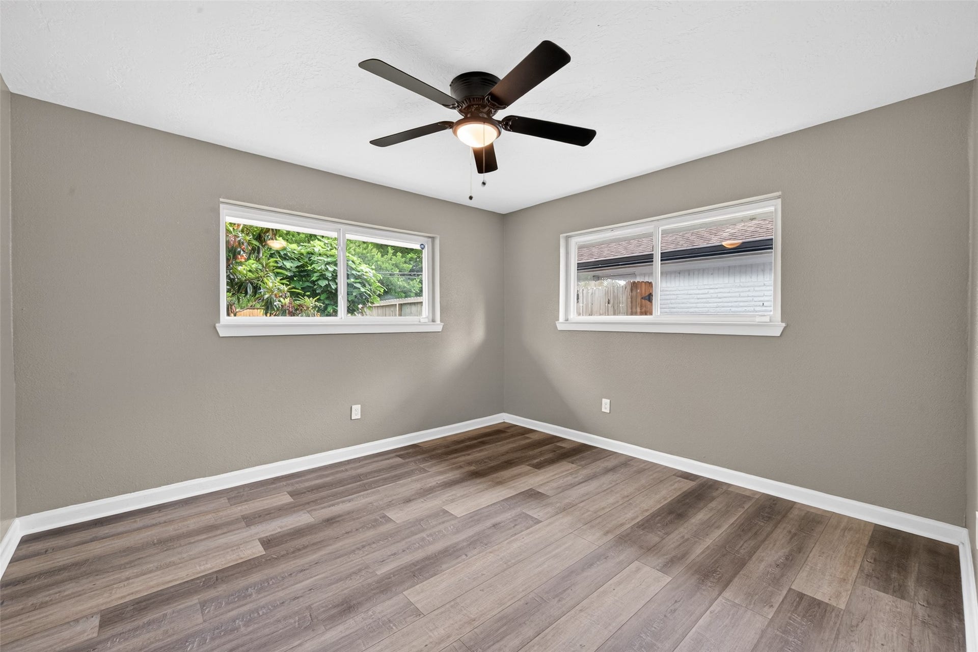 11903 Atwell Drive, Houston, TX 77035 11903 Atwell Drive, Houston, TX 77035