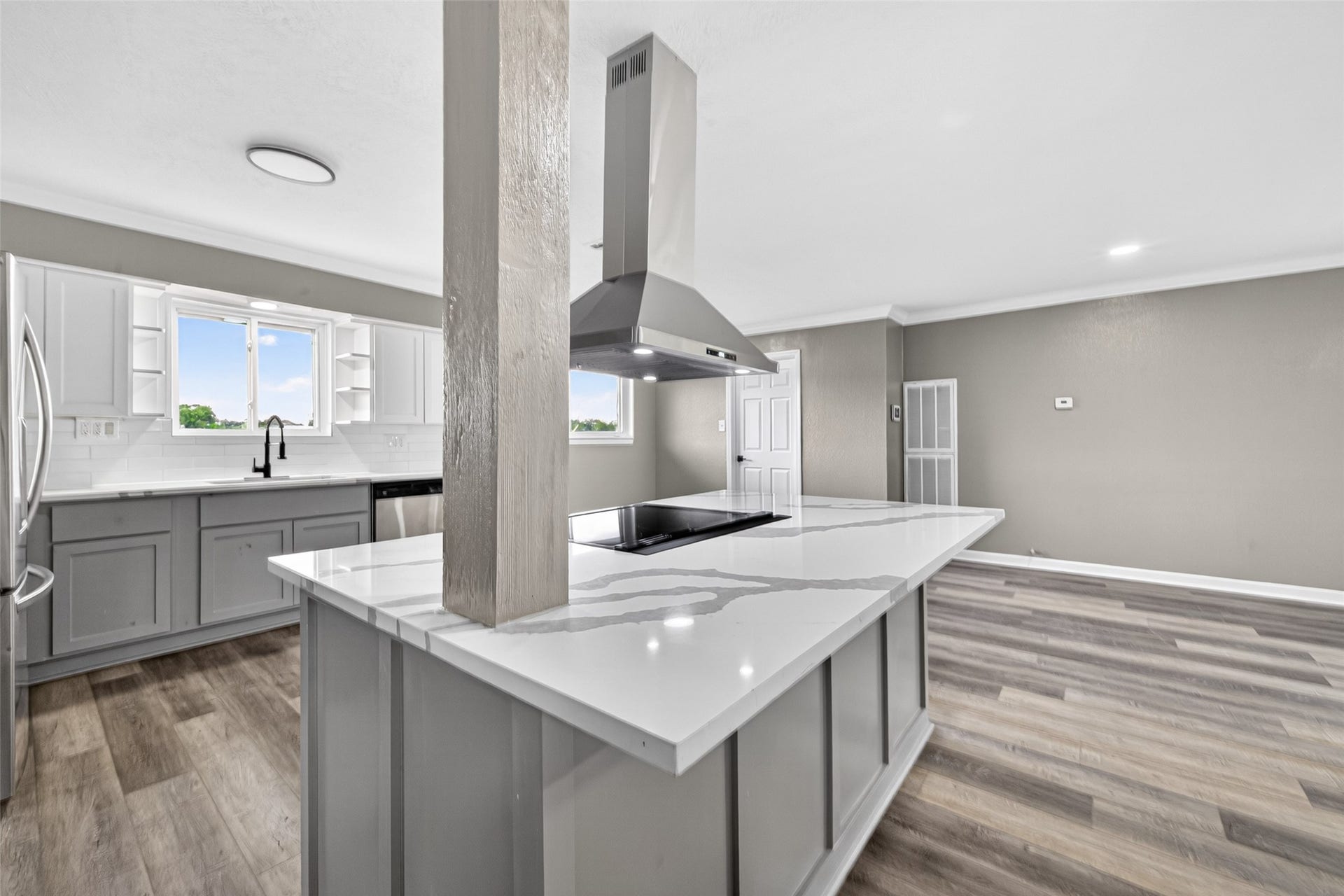 11903 Atwell Drive, Houston, TX 77035 11903 Atwell Drive, Houston, TX 77035