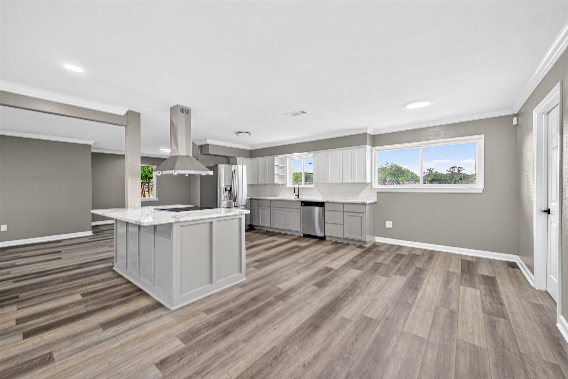 11903 Atwell Drive, Houston, TX 77035 11903 Atwell Drive, Houston, TX 77035