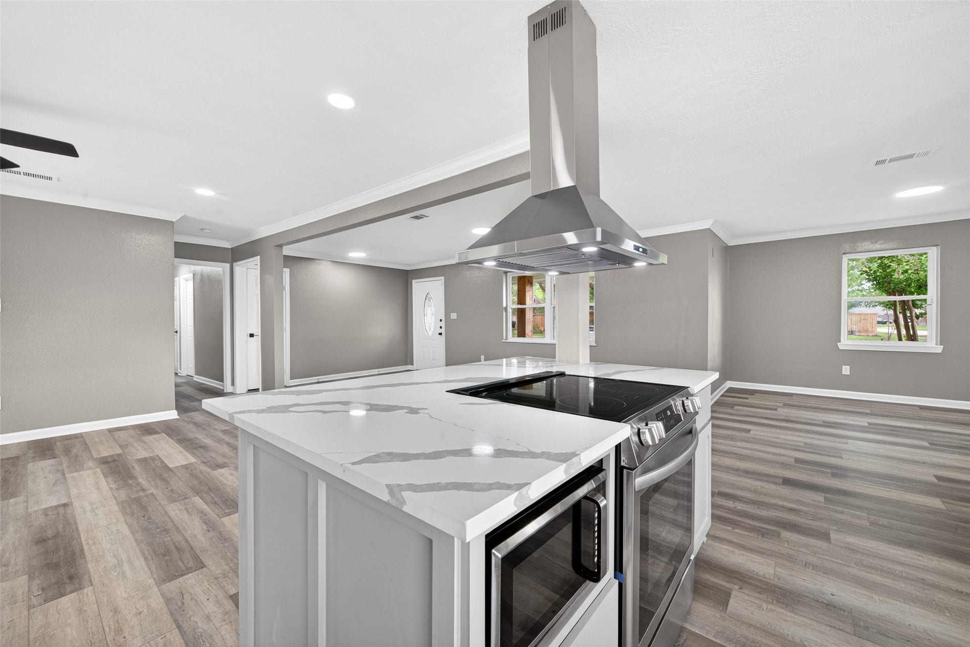 11903 Atwell Drive, Houston, TX 77035 11903 Atwell Drive, Houston, TX 77035