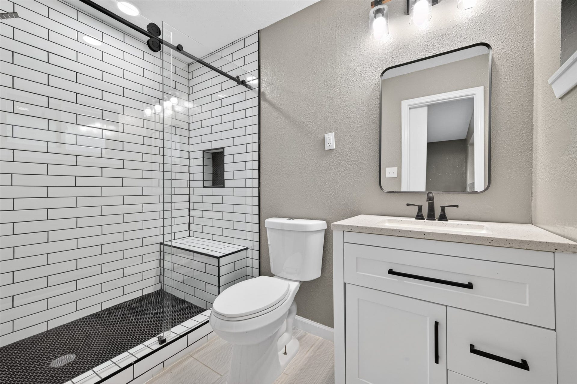 11903 Atwell Drive, Houston, TX 77035 11903 Atwell Drive, Houston, TX 77035