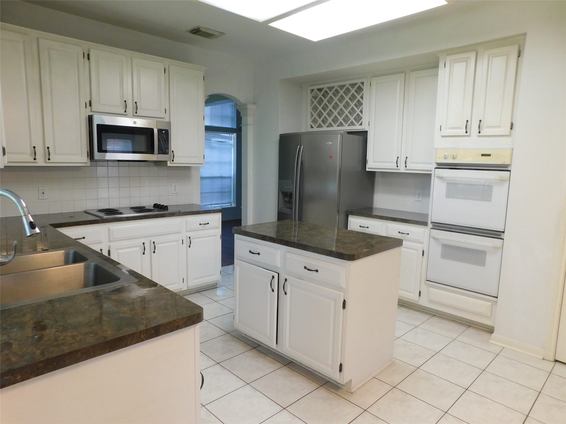 2322 Edgewood Drive, Missouri City, TX 77459 2322 Edgewood Drive, Missouri City, TX 77459
