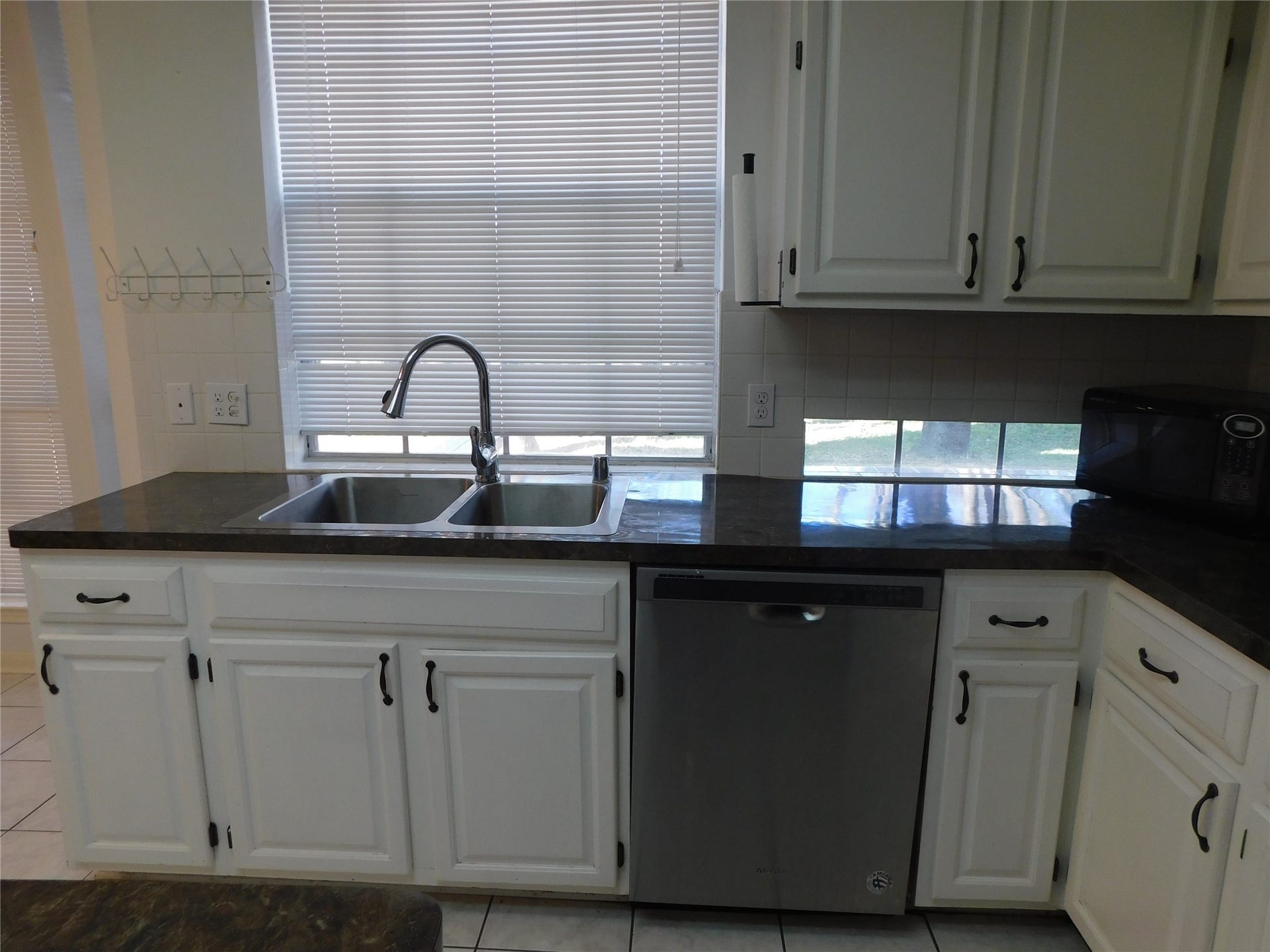 2322 Edgewood Drive, Missouri City, TX 77459 2322 Edgewood Drive, Missouri City, TX 77459