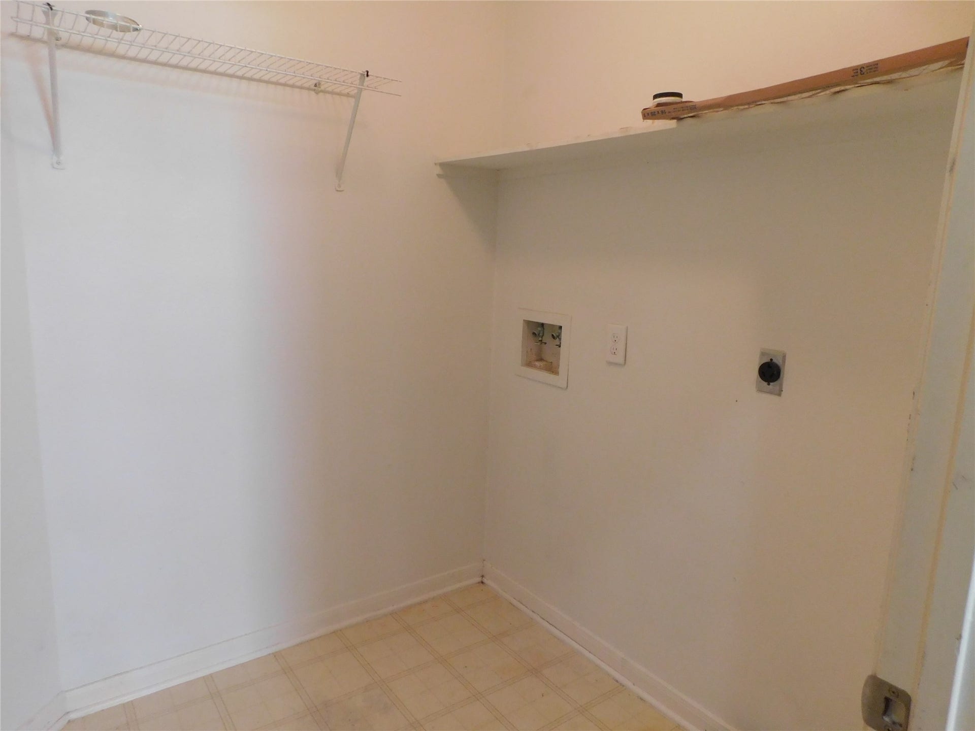 2322 Edgewood Drive, Missouri City, TX 77459 2322 Edgewood Drive, Missouri City, TX 77459