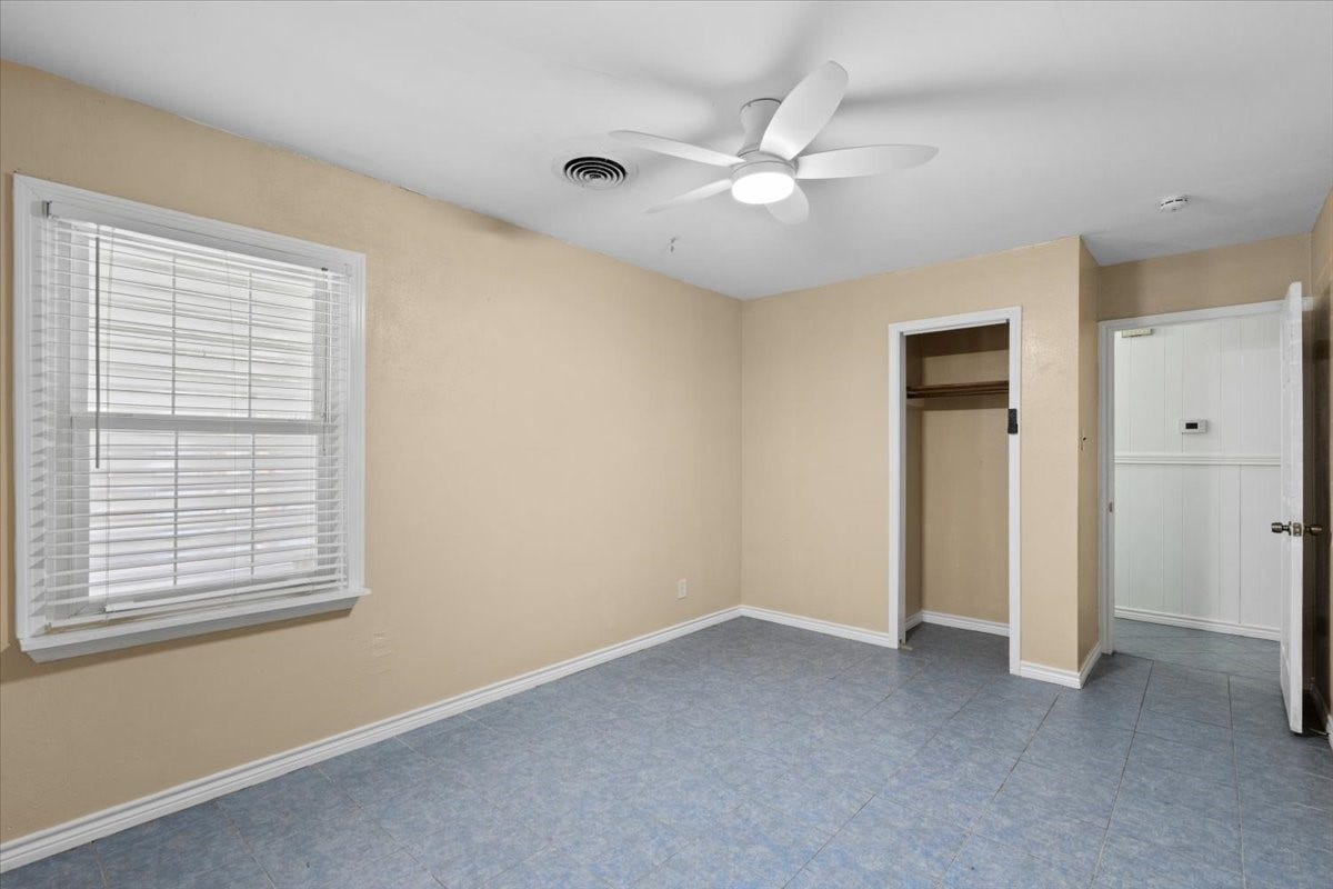 106 Barracuda Avenue, Galveston, TX 77550 106 Barracuda Avenue, Galveston, TX 77550