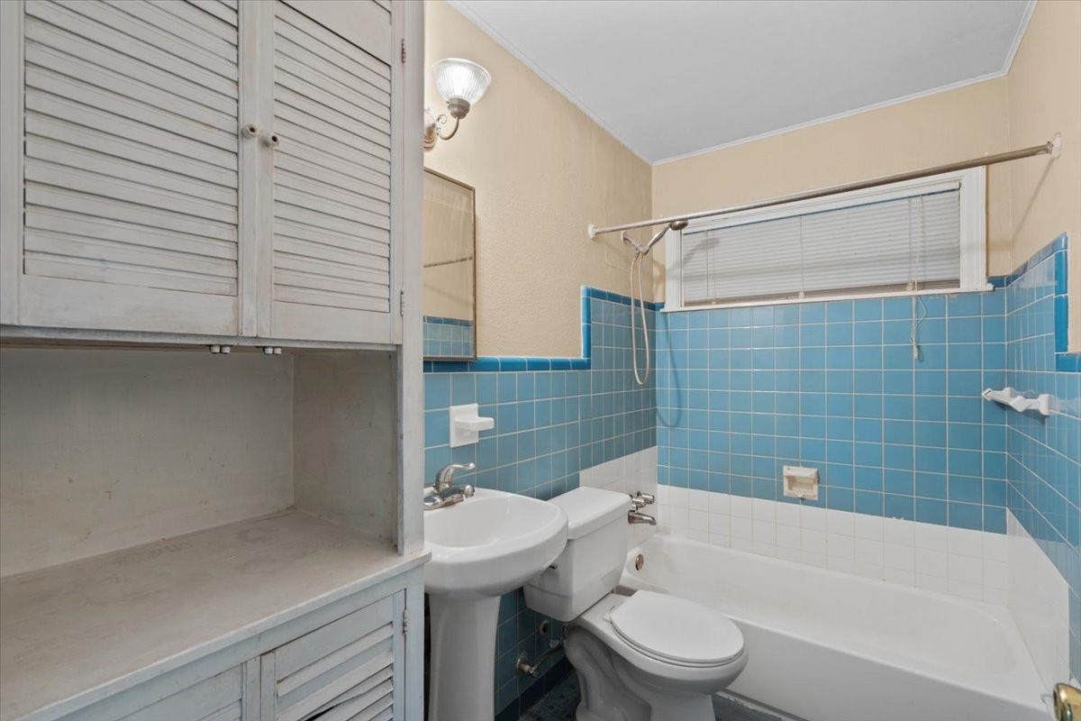 106 Barracuda Avenue, Galveston, TX 77550 106 Barracuda Avenue, Galveston, TX 77550