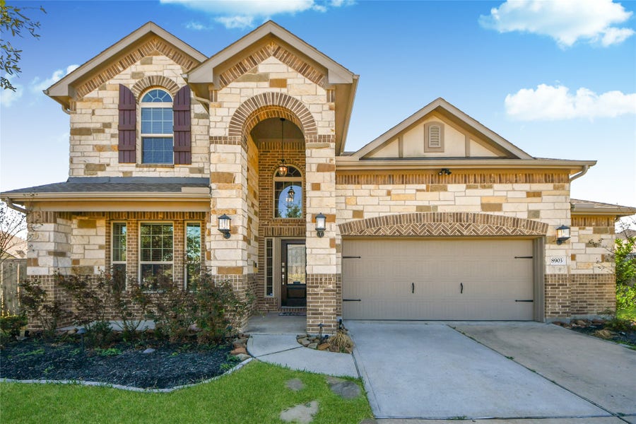 Property photo for 8903 Lost Castle Way, Cypress, TX