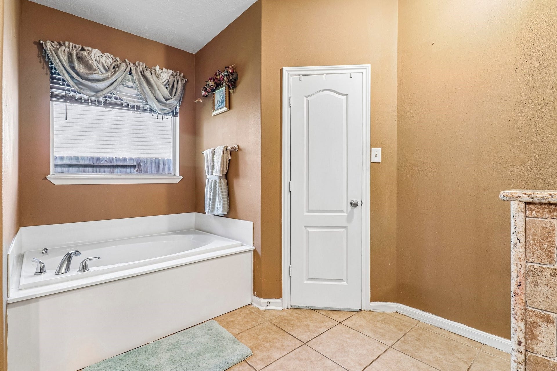 12903 Ravens Chase Lane, Cypress, TX 77429