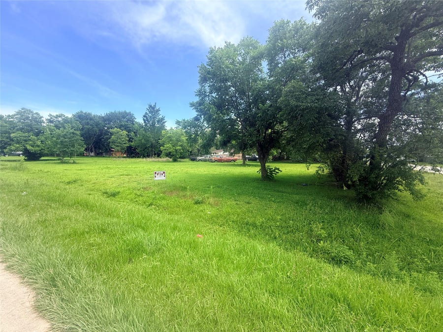 Property photo for 3307 Texas Avenue, Dickinson, TX
