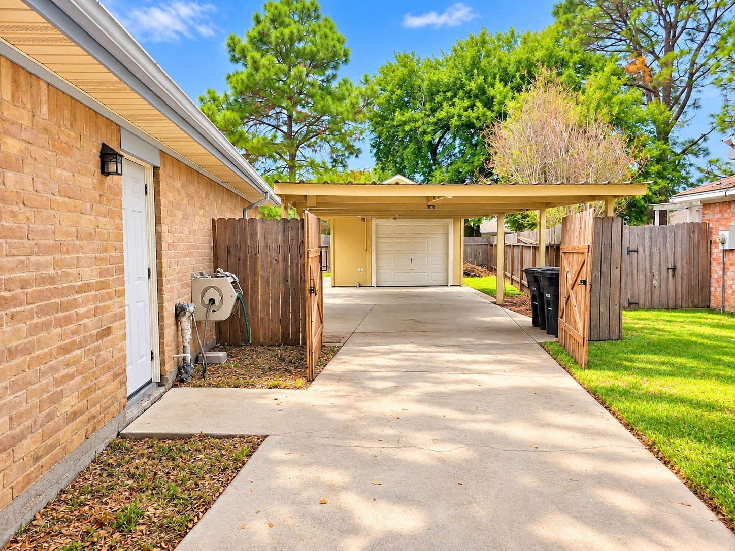 5383 Lincoln Green Drive, Katy, TX 77493 5383 Lincoln Green Drive, Katy, TX 77493