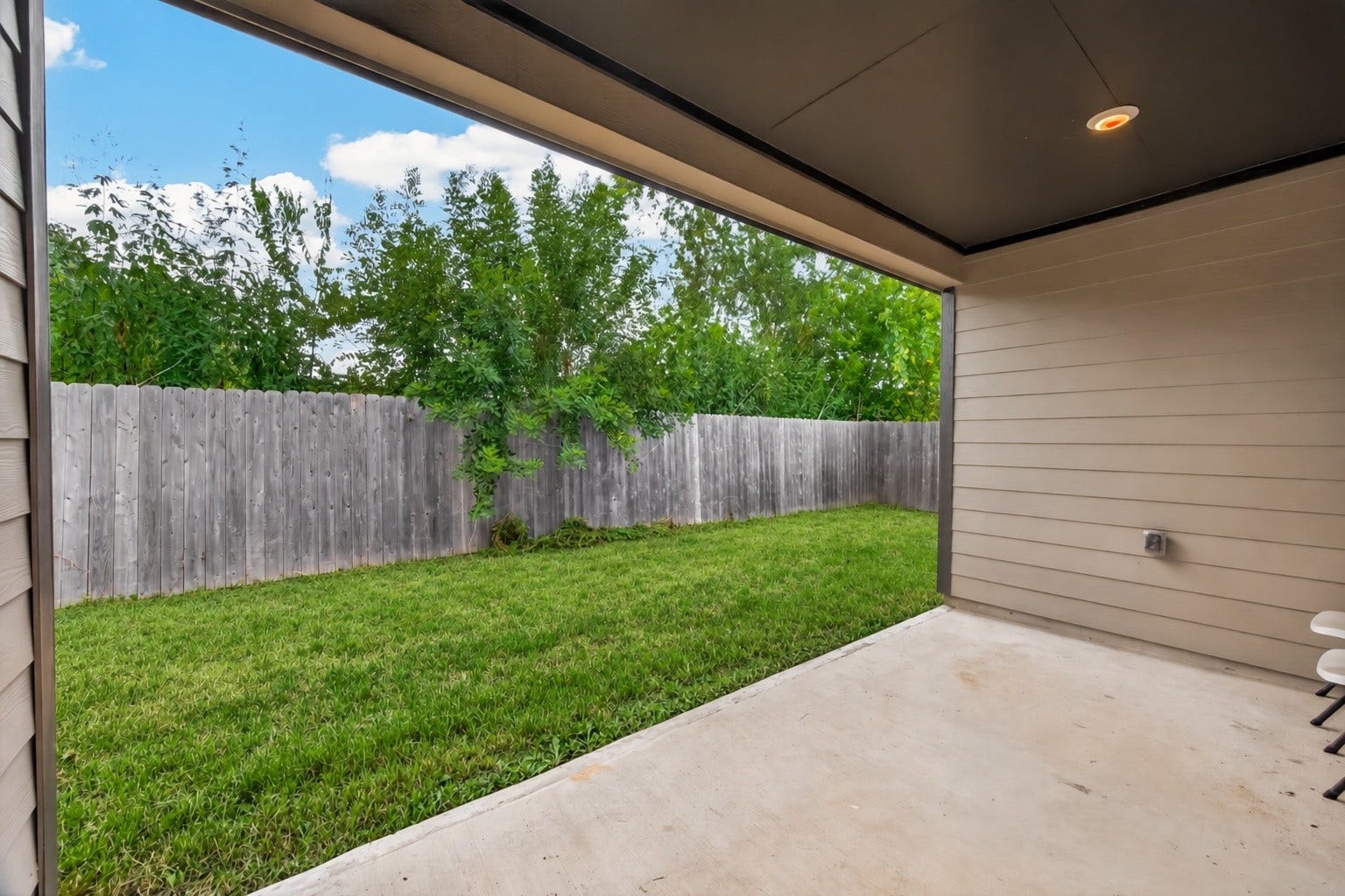 4509 Davenport Street, Houston, TX 77051 4509 Davenport Street, Houston, TX 77051