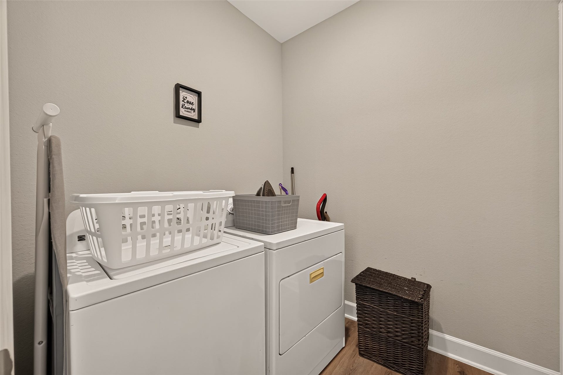 4509 Davenport Street, Houston, TX 77051 4509 Davenport Street, Houston, TX 77051