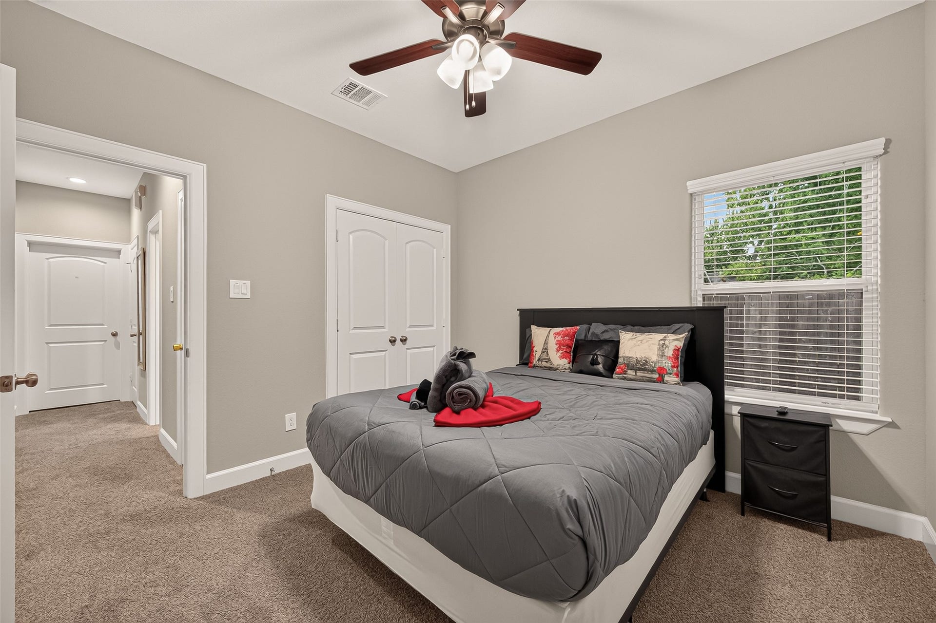 4509 Davenport Street, Houston, TX 77051 4509 Davenport Street, Houston, TX 77051