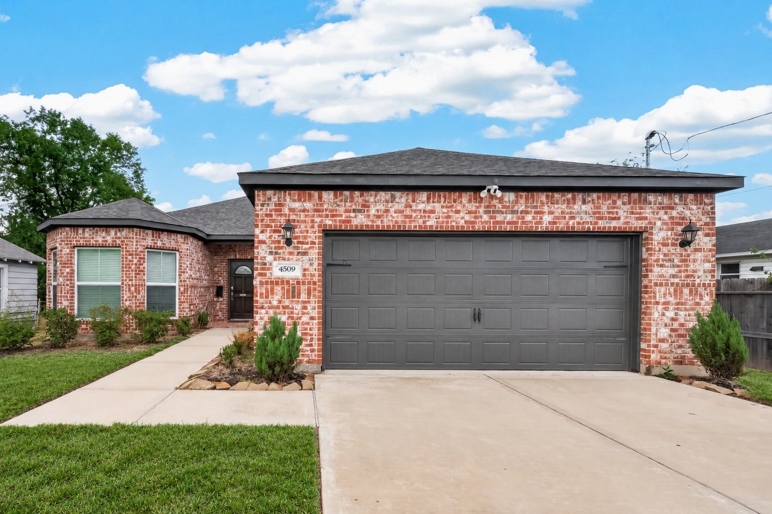 4509 Davenport Street, Houston, TX 77051 4509 Davenport Street, Houston, TX 77051