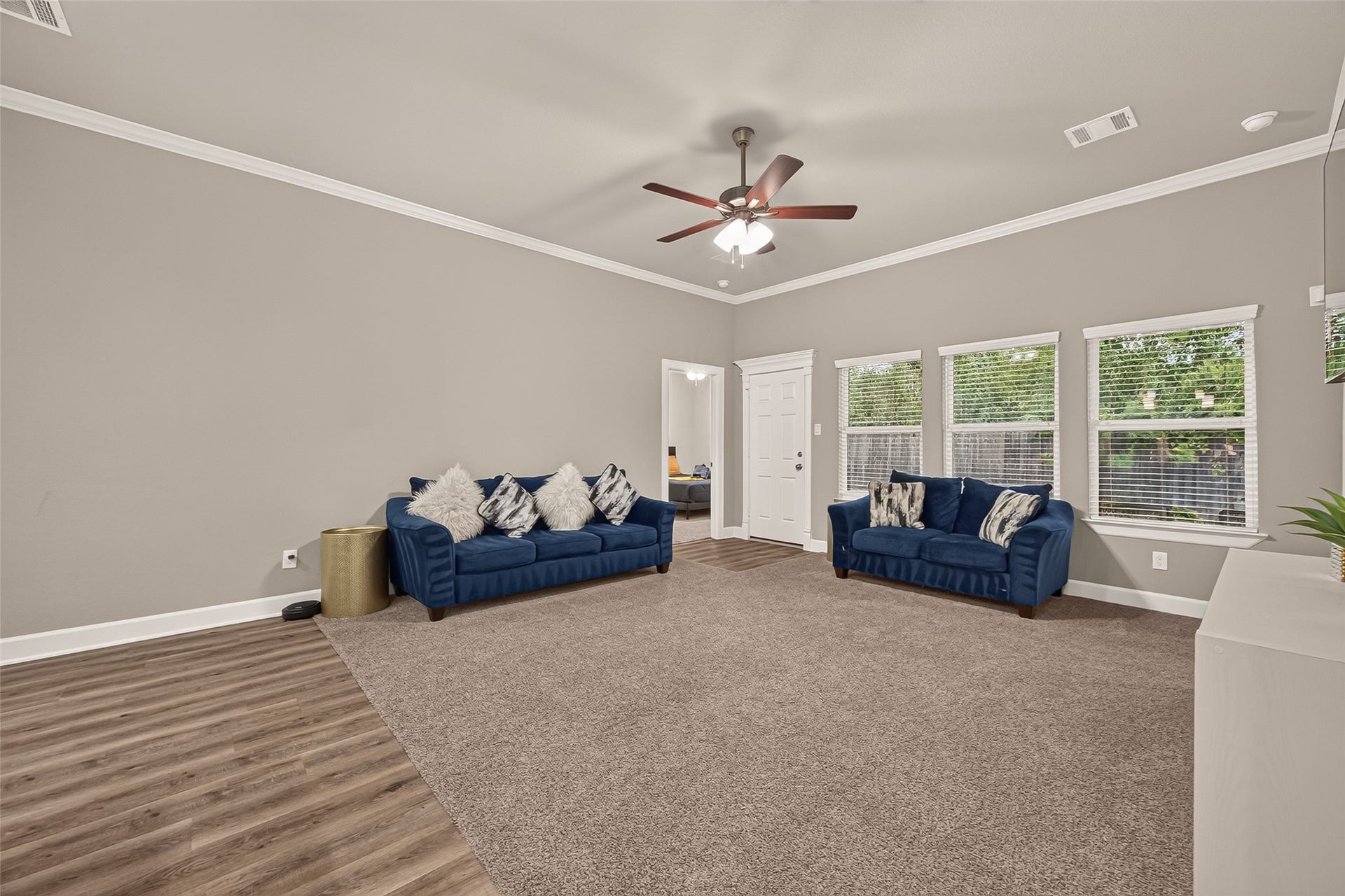 4509 Davenport Street, Houston, TX 77051 4509 Davenport Street, Houston, TX 77051