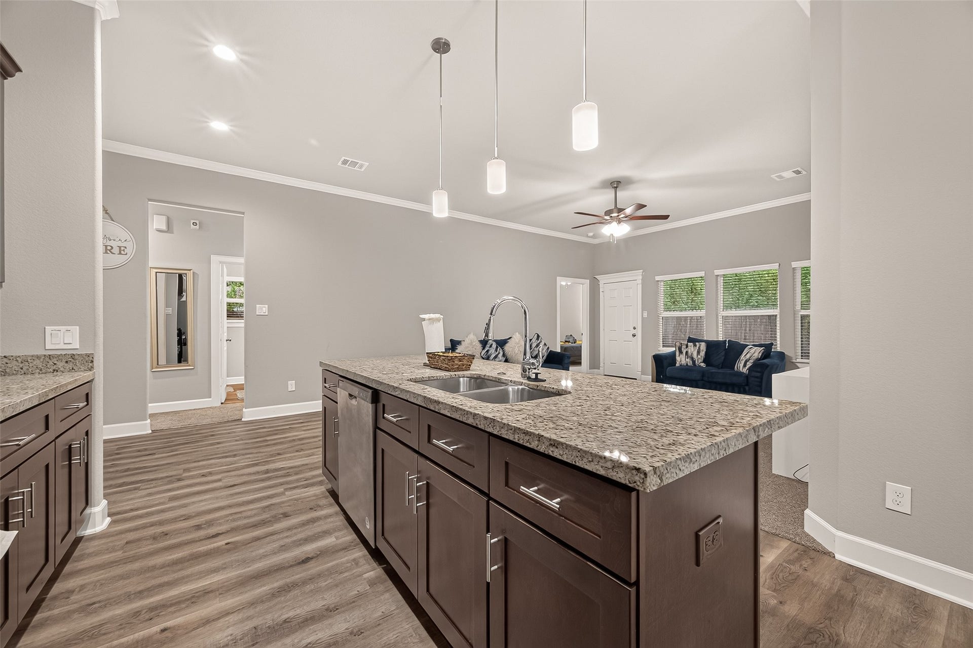 4509 Davenport Street, Houston, TX 77051 4509 Davenport Street, Houston, TX 77051