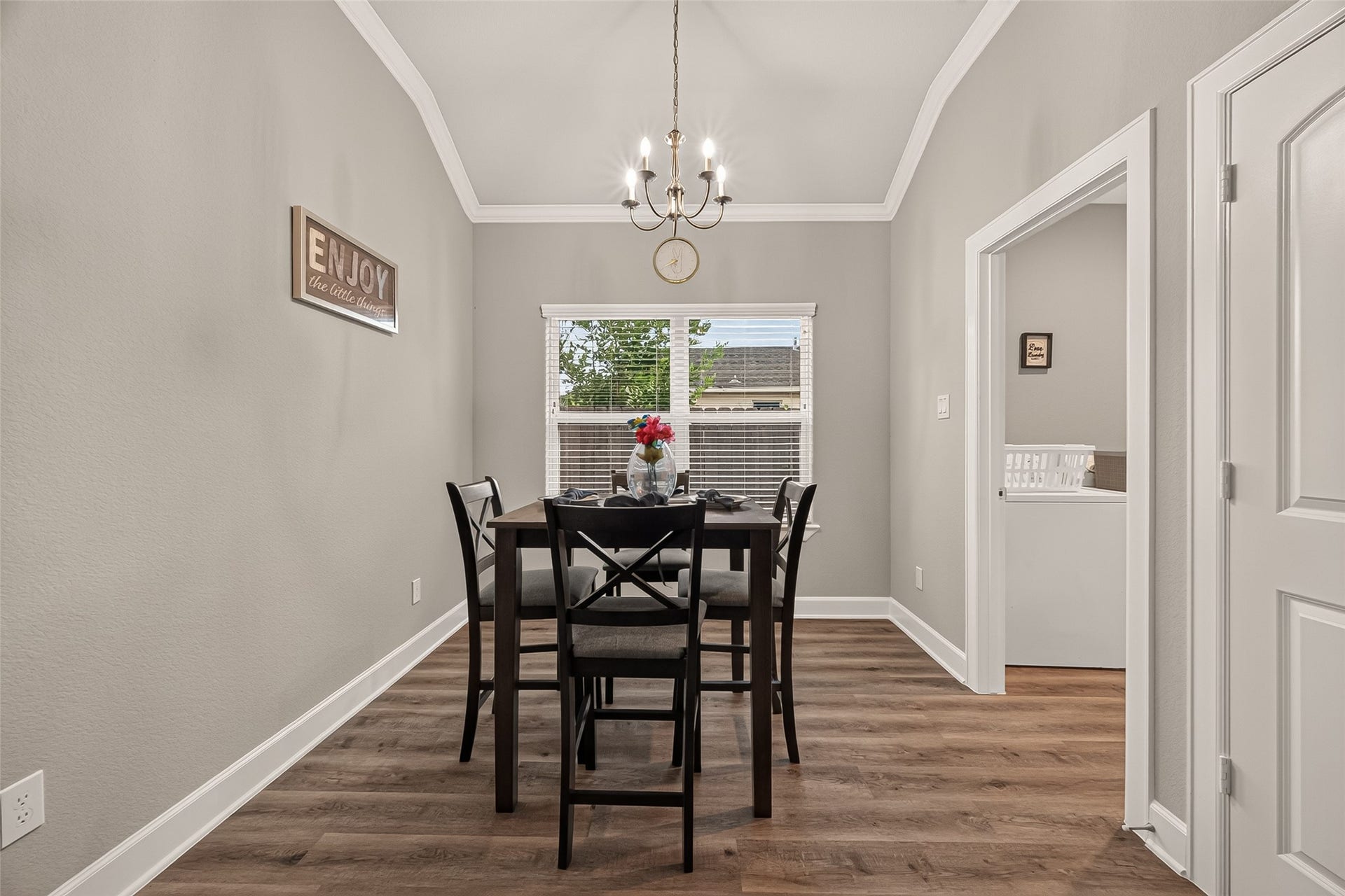 4509 Davenport Street, Houston, TX 77051 4509 Davenport Street, Houston, TX 77051