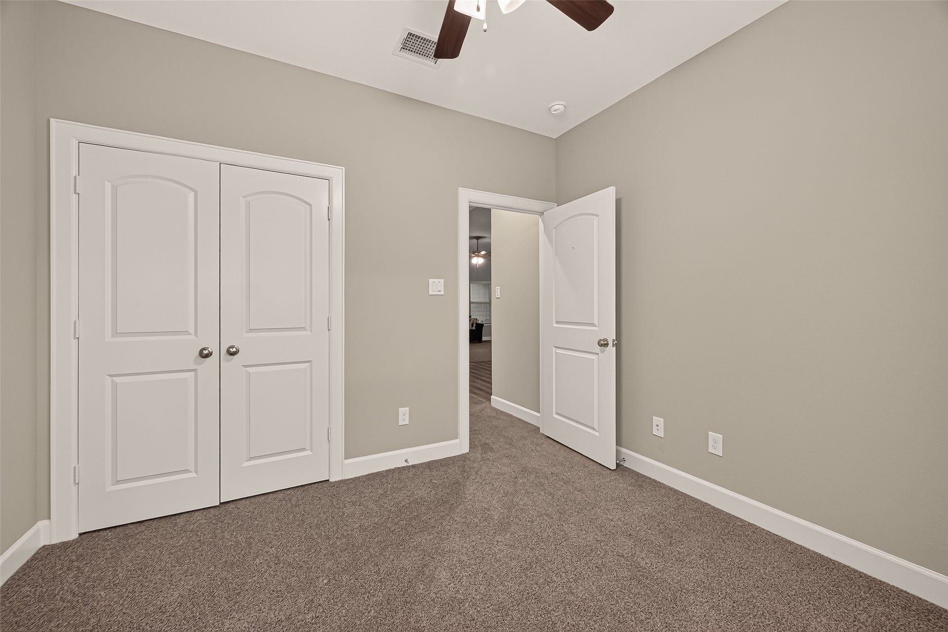 4509 Davenport Street, Houston, TX 77051 4509 Davenport Street, Houston, TX 77051