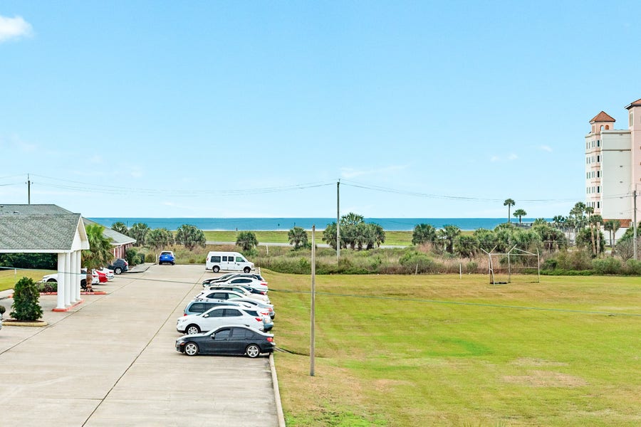 Property photo for 3506 Cove View Boulevard, #610, Galveston, TX