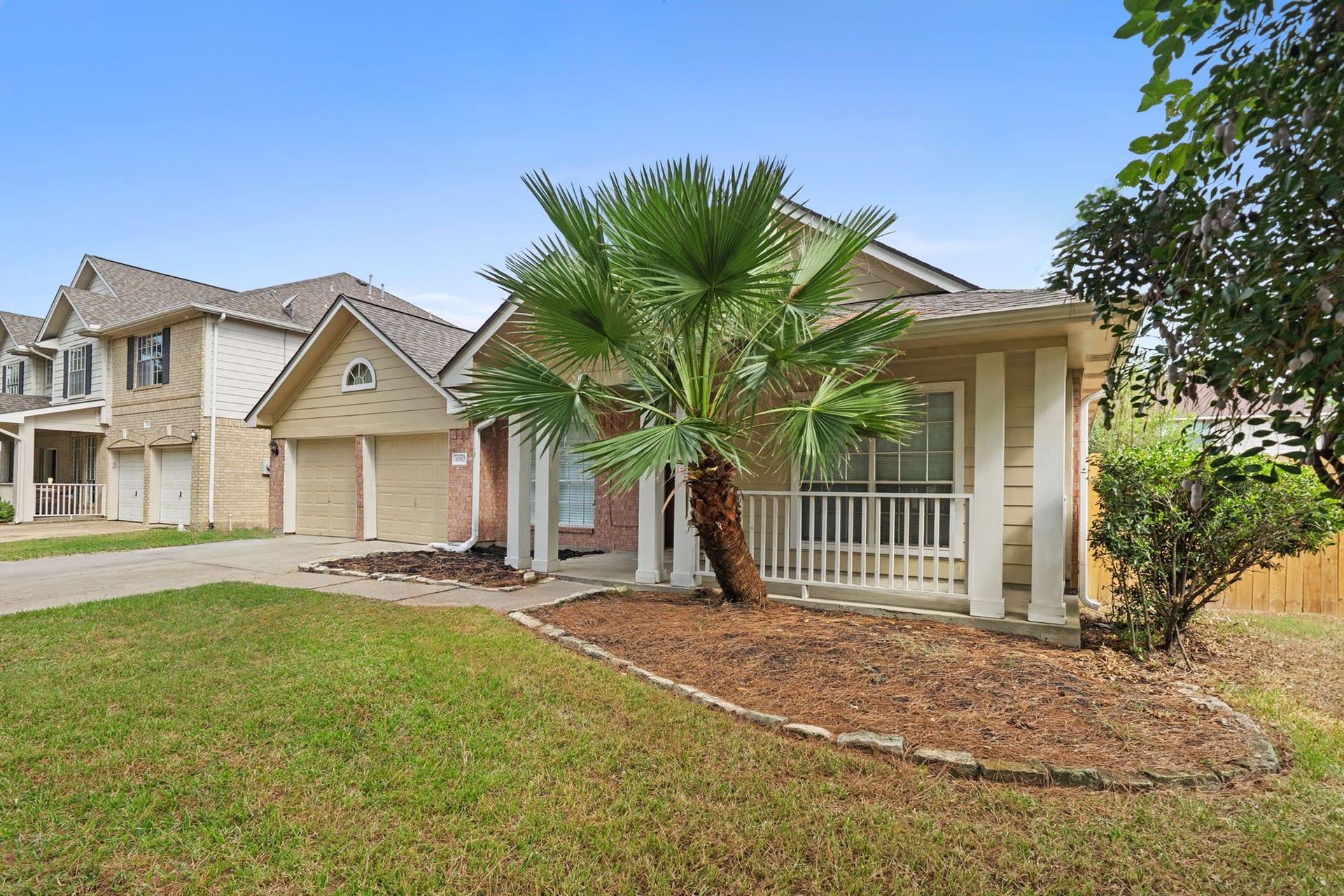 10902 Trail Ridge Drive, Houston, TX 77064 Ample flower bed space allows for customization with your landscaping preferences