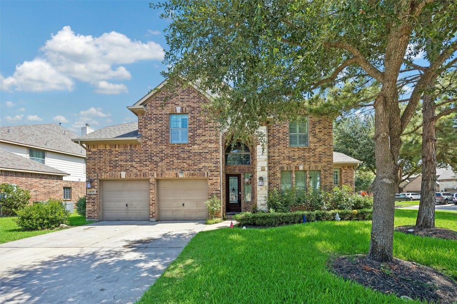 Property photo for 8306 Sedona Ridge Drive, Cypress, TX