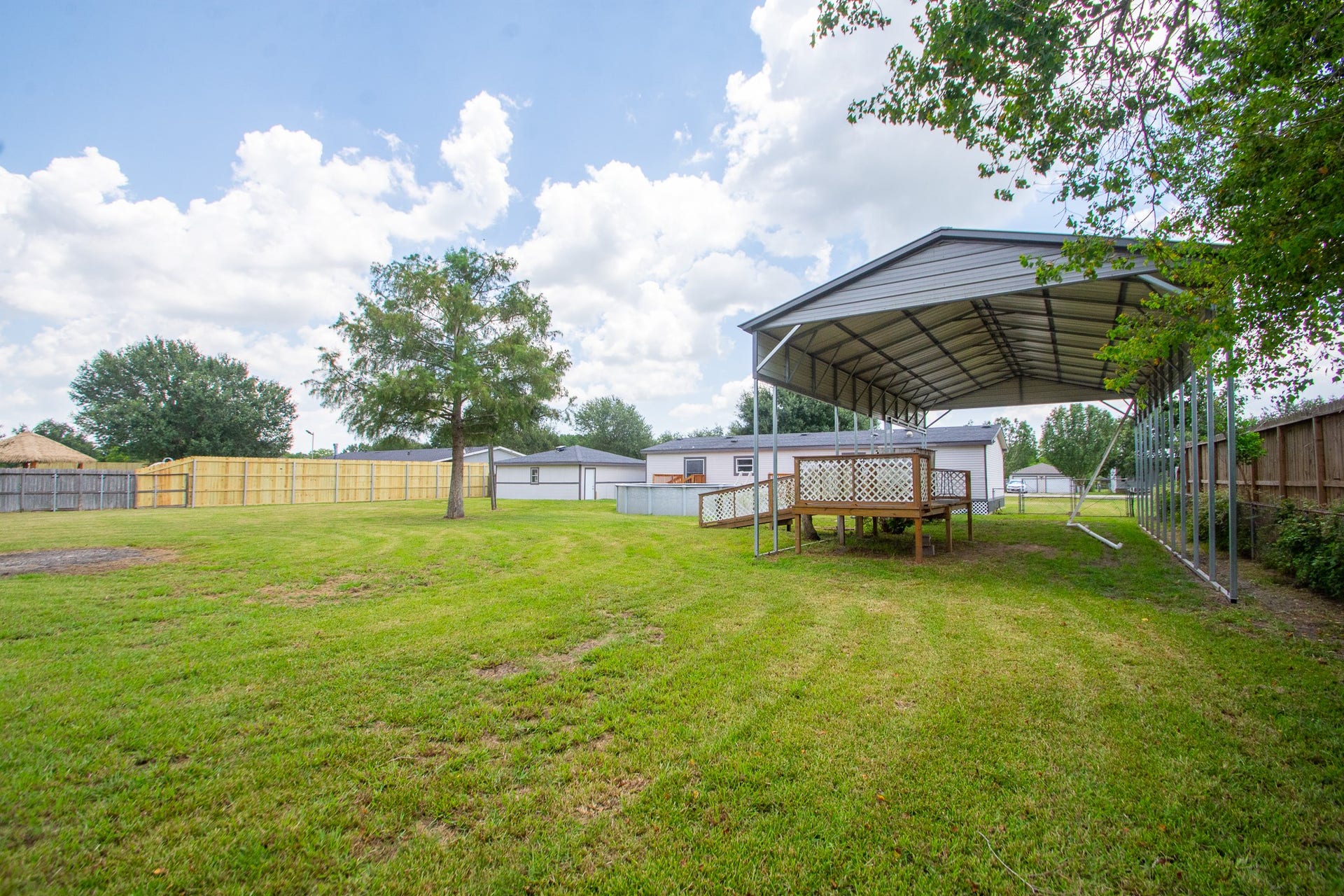 10023 S Country Drive, Alvin, TX 77511