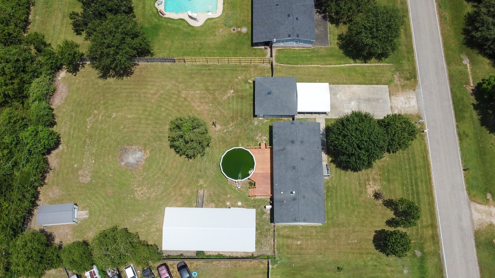 10023 S Country Drive, Alvin, TX 77511