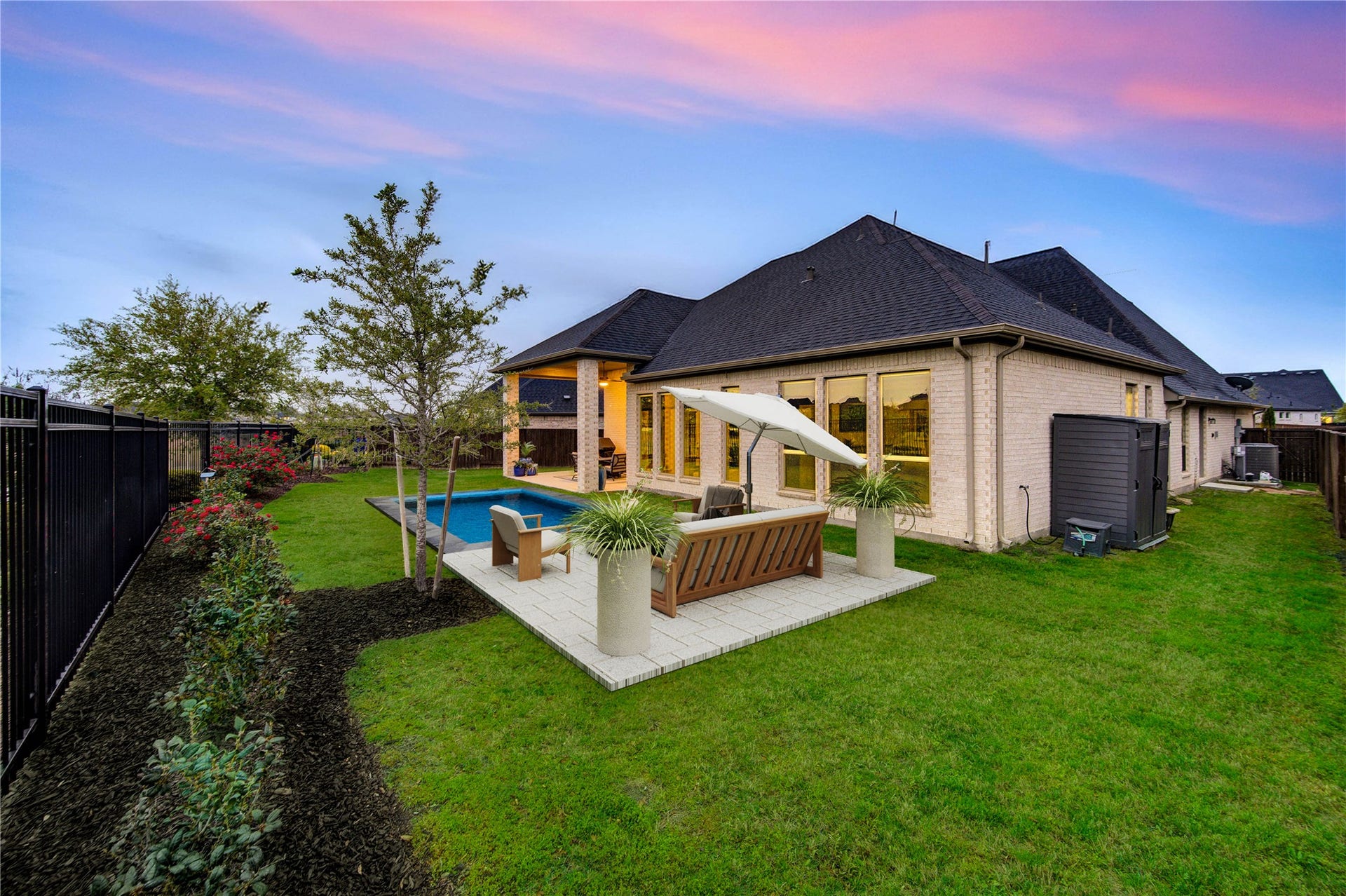 Rendering with a pool.