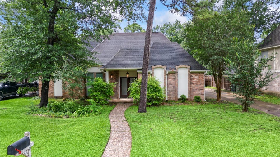 Property photo for 12015 Fawnview Drive, Houston, TX