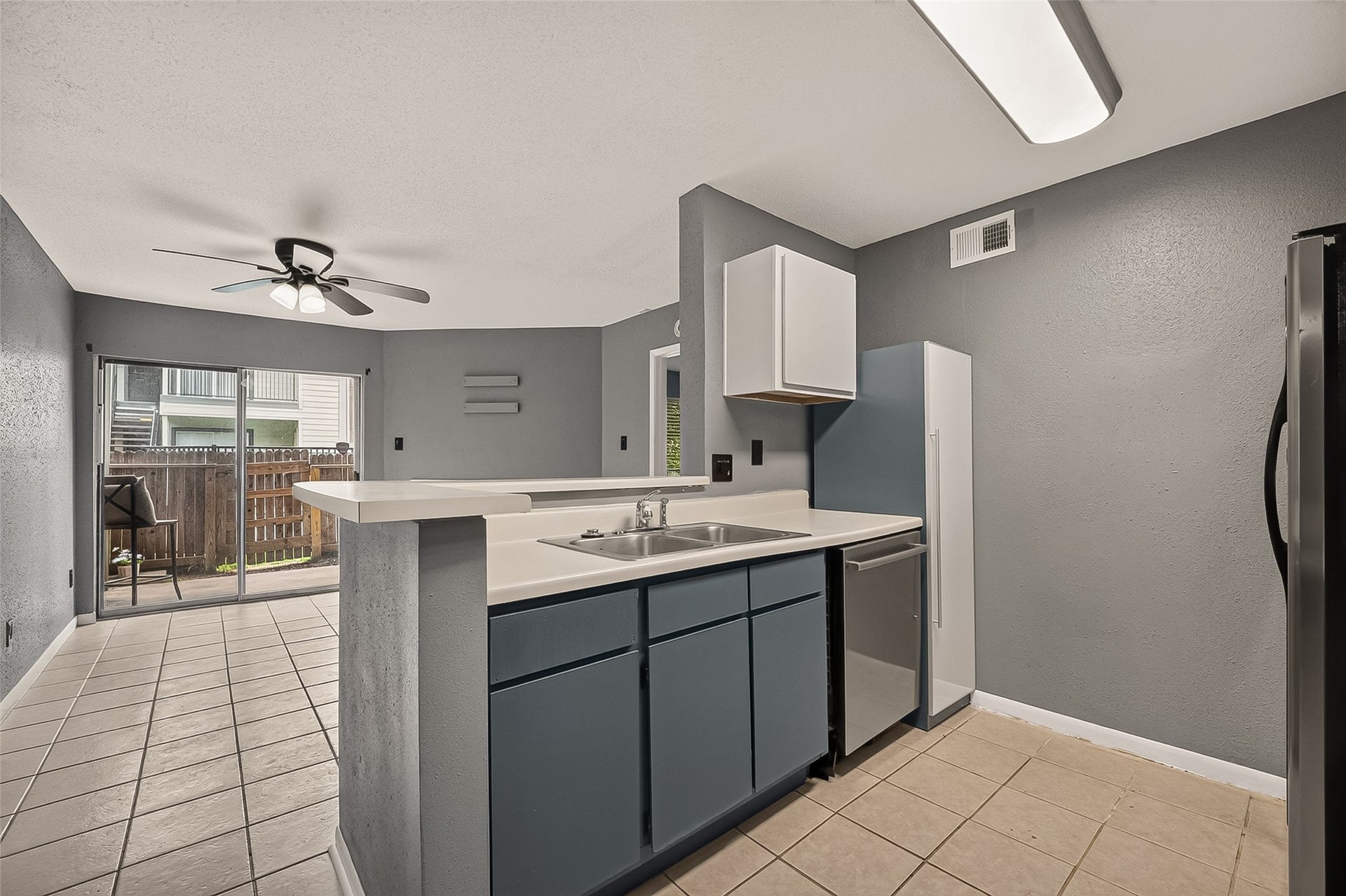 18800 Egret Bay Blvd Boulevard, #503, Webster, TX 77058 18800 Egret Bay Blvd Boulevard, #503, Webster, TX 77058