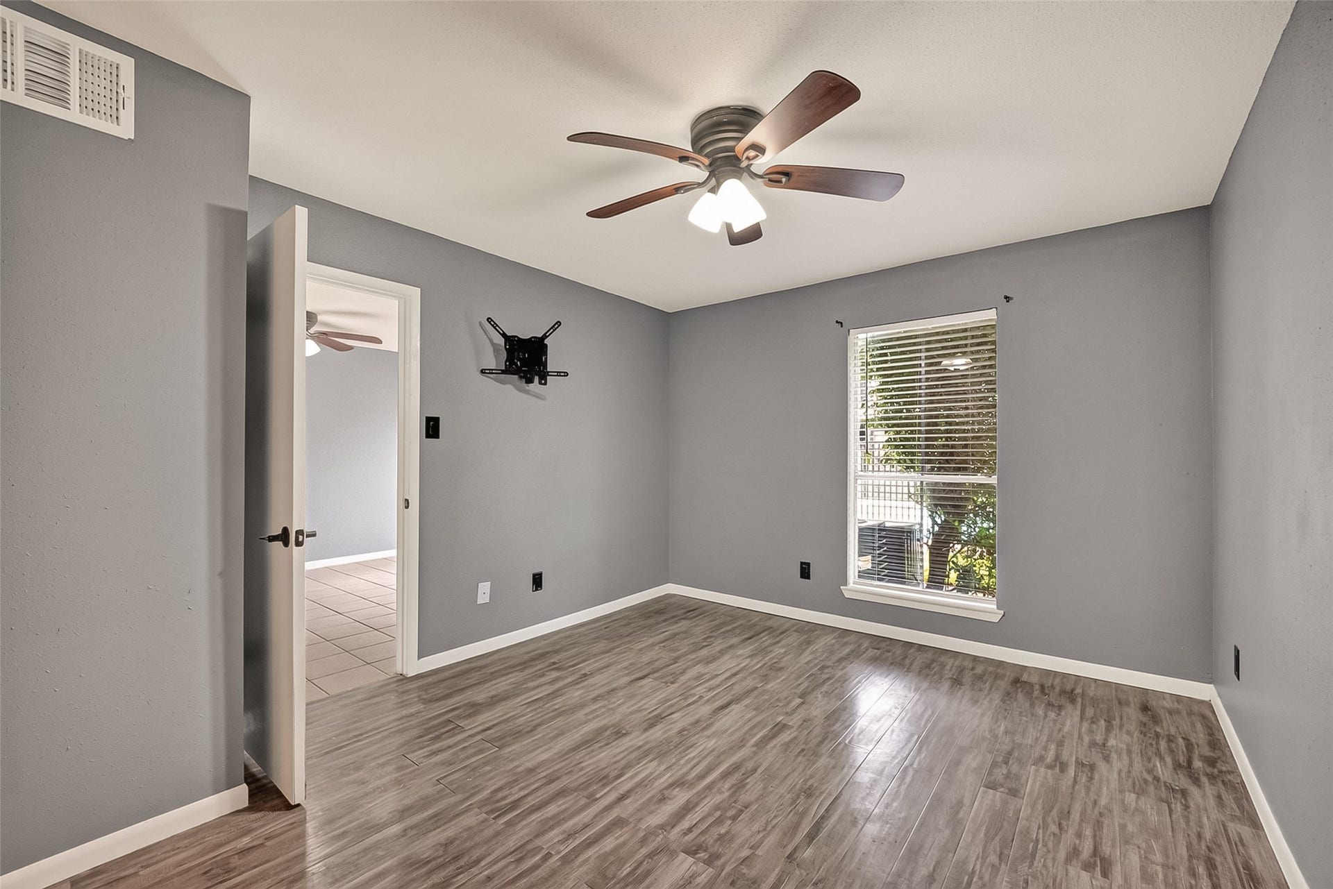 18800 Egret Bay Blvd Boulevard, #503, Webster, TX 77058 18800 Egret Bay Blvd Boulevard, #503, Webster, TX 77058