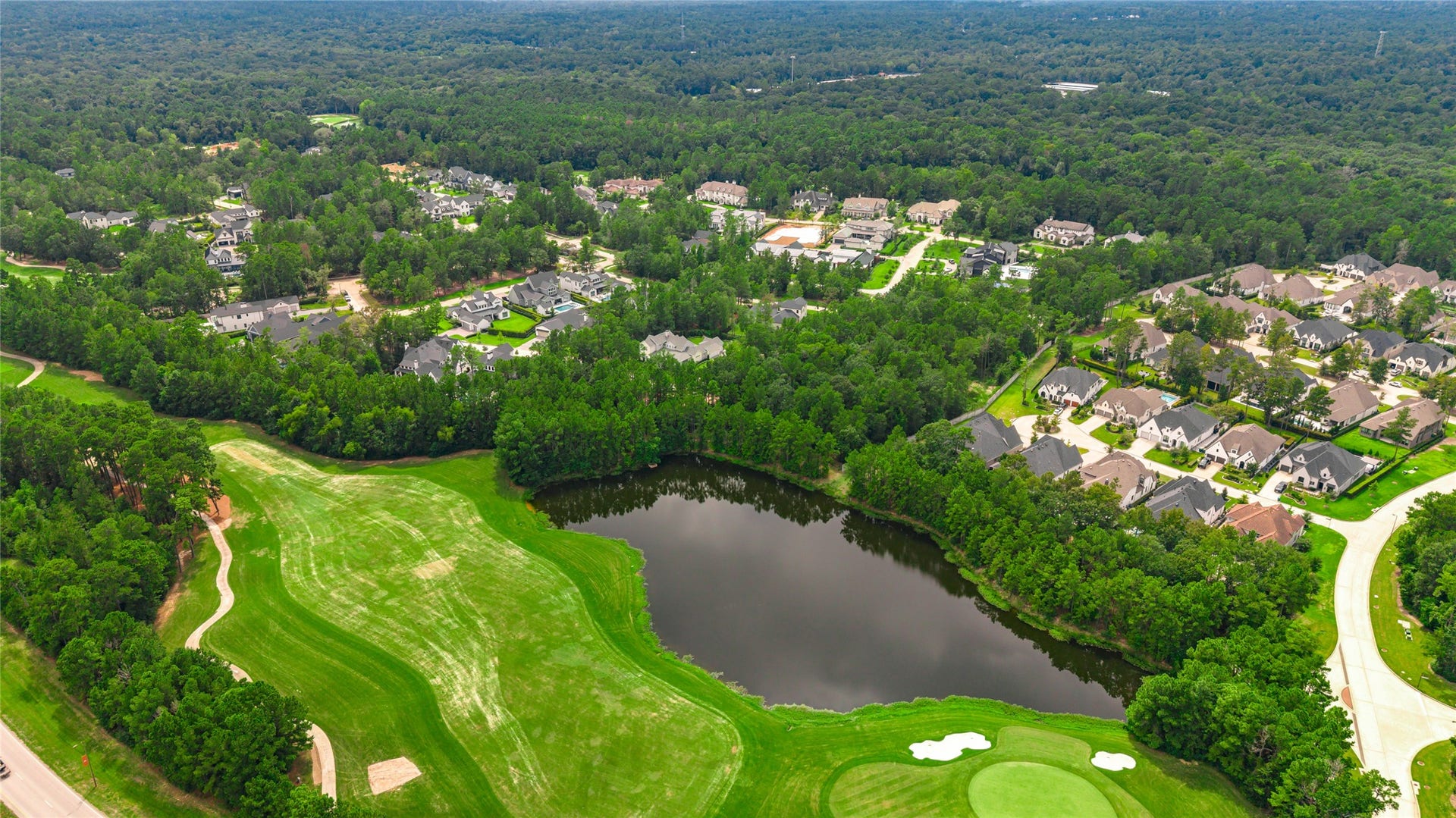 108 Castle Pines Drive, Montgomery, TX 77316 All 3 lots are available to build own with Jeff Paul Custom Homes. All are close proximity to Pine Market and Woodforest Golf Club.