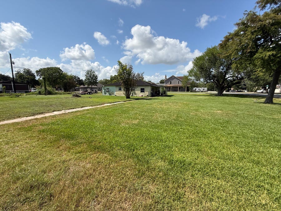 Property photo for 3121 Hillsdale Street, La Porte, TX