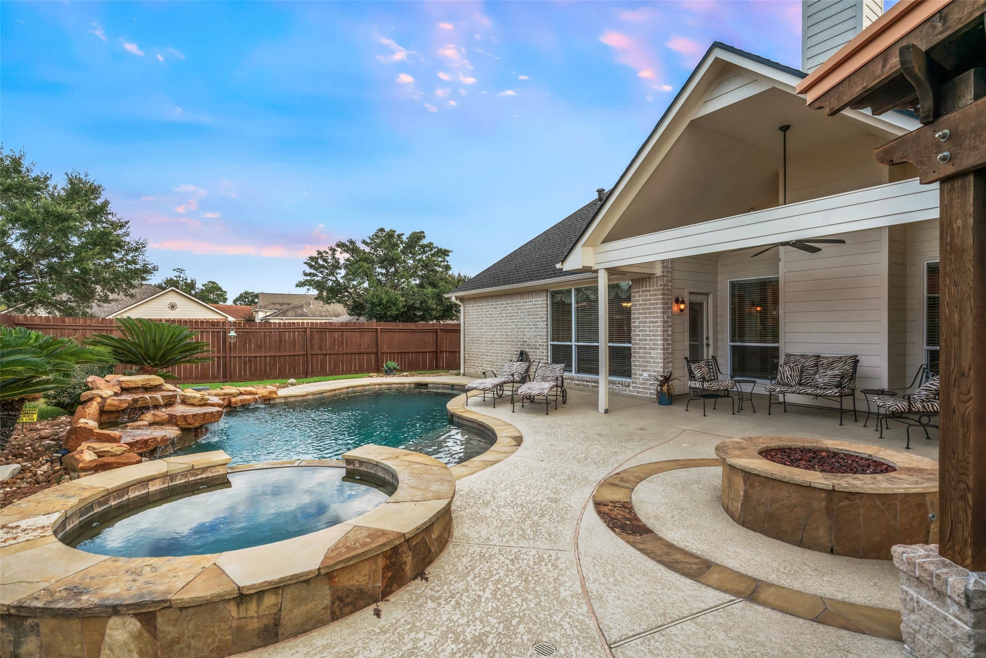 17412 Waterview Drive, Montgomery, TX 77356 17412 Waterview Drive, Montgomery, TX 77356
