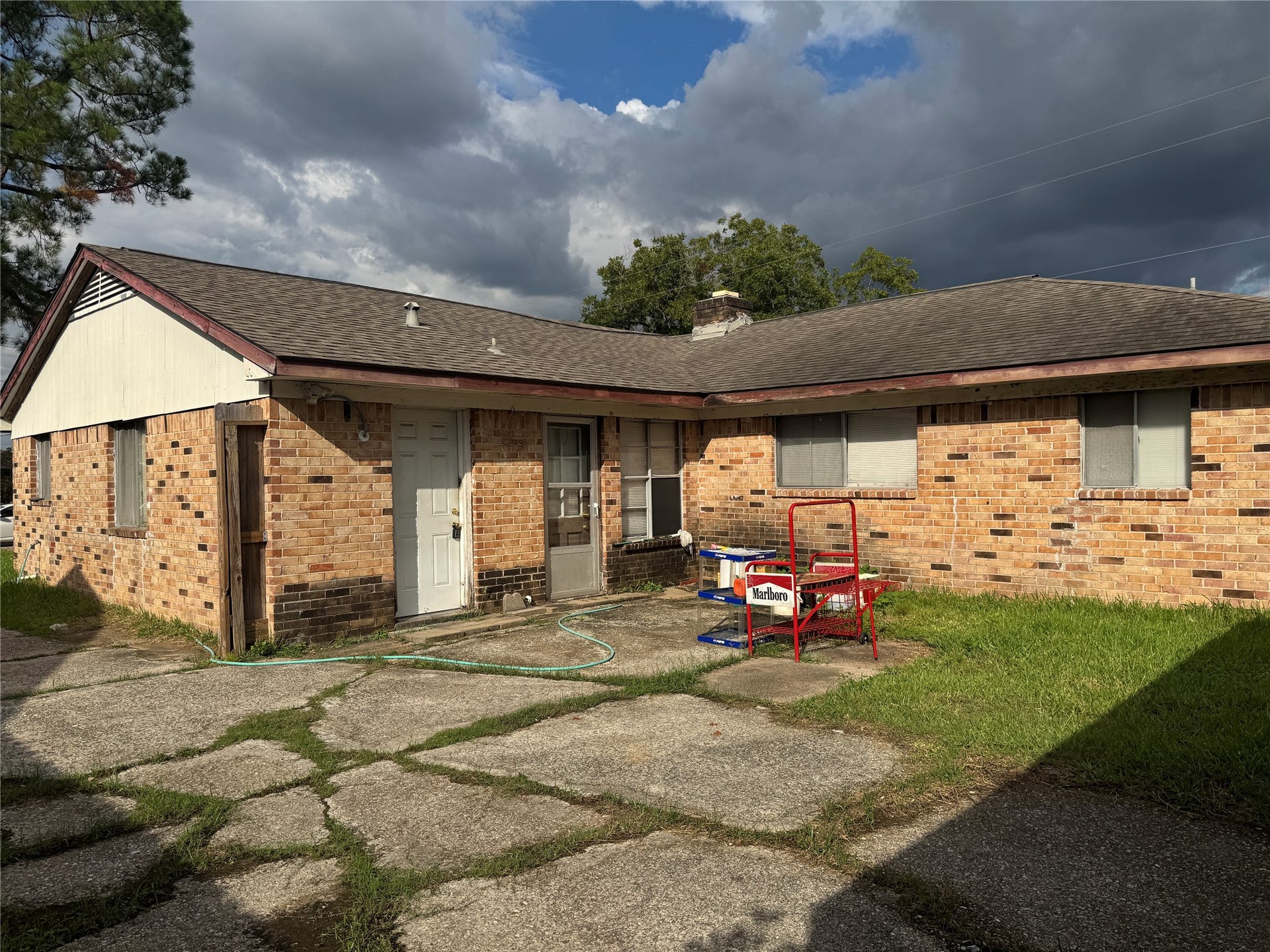 11403 Sharpview Drive, Houston, TX 77072