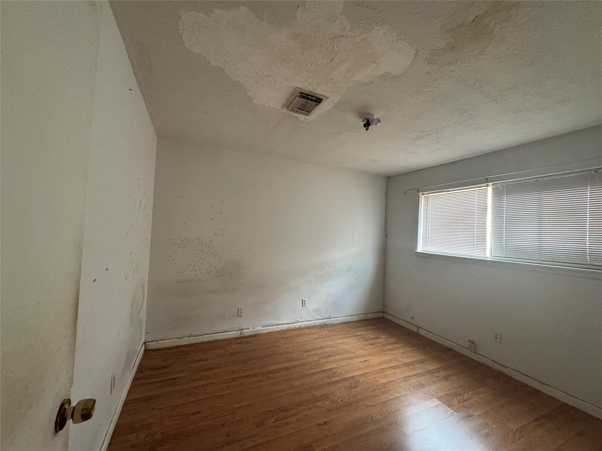 11403 Sharpview Drive, Houston, TX 77072