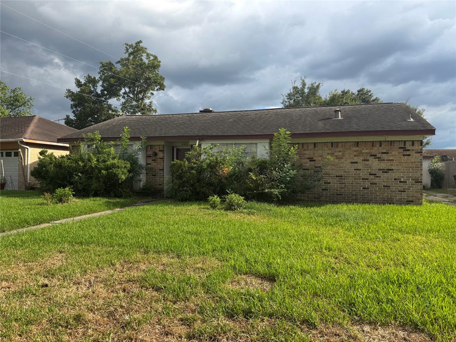 Property photo for 11403 Sharpview Drive, Houston, TX