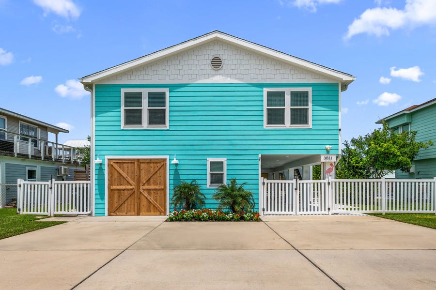 Property photo for 3811 Brewster Key Drive, Galveston, TX